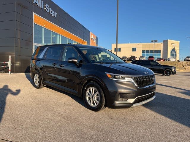 2024 Kia Carnival LX FWD