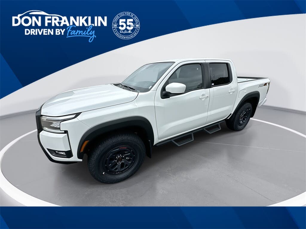 2025 Nissan Frontier PRO-4X Crew Cab 4WD