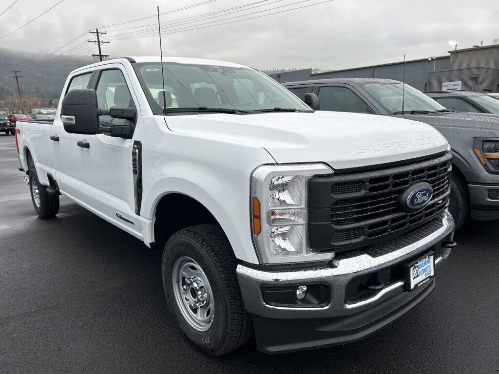 2026 Ford F-250 Super Duty XL Crew Cab 4WD