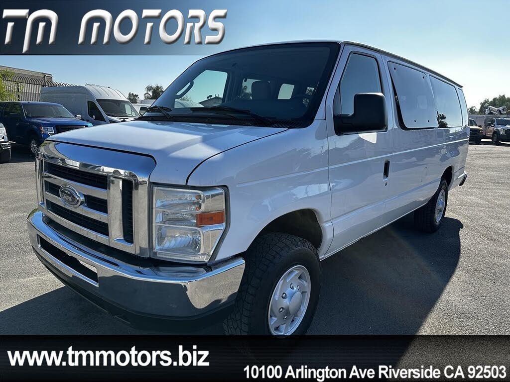 2012 Ford E-Series E-350 XLT Super Duty Extended Passenger Van