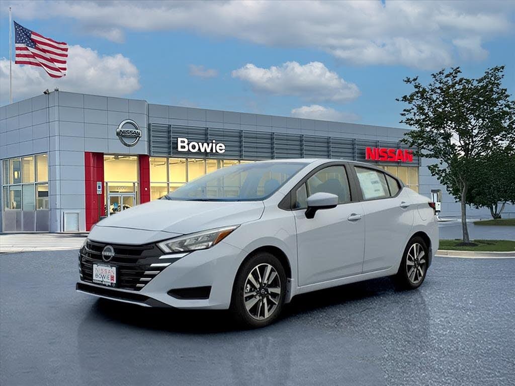 2025 Nissan Versa SV FWD
