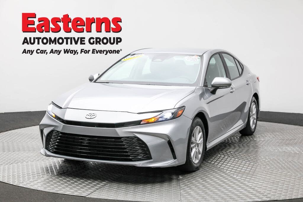 2025 Toyota Camry LE FWD