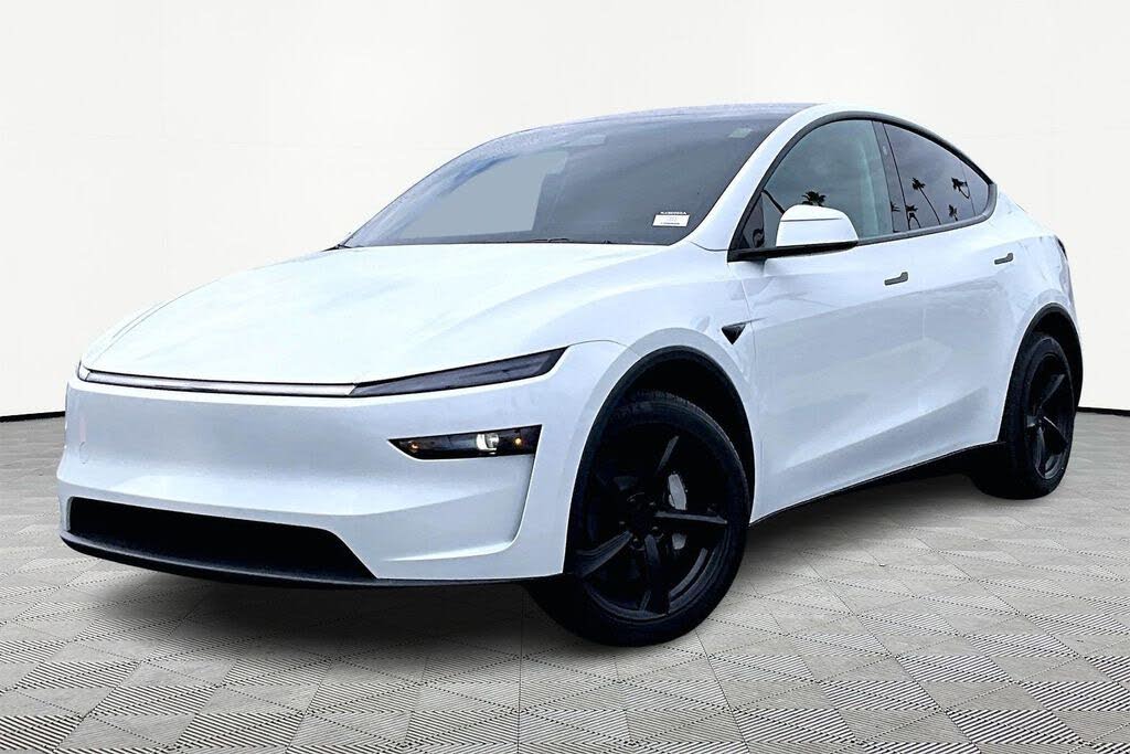 2026 Tesla Model Y Long Range RWD