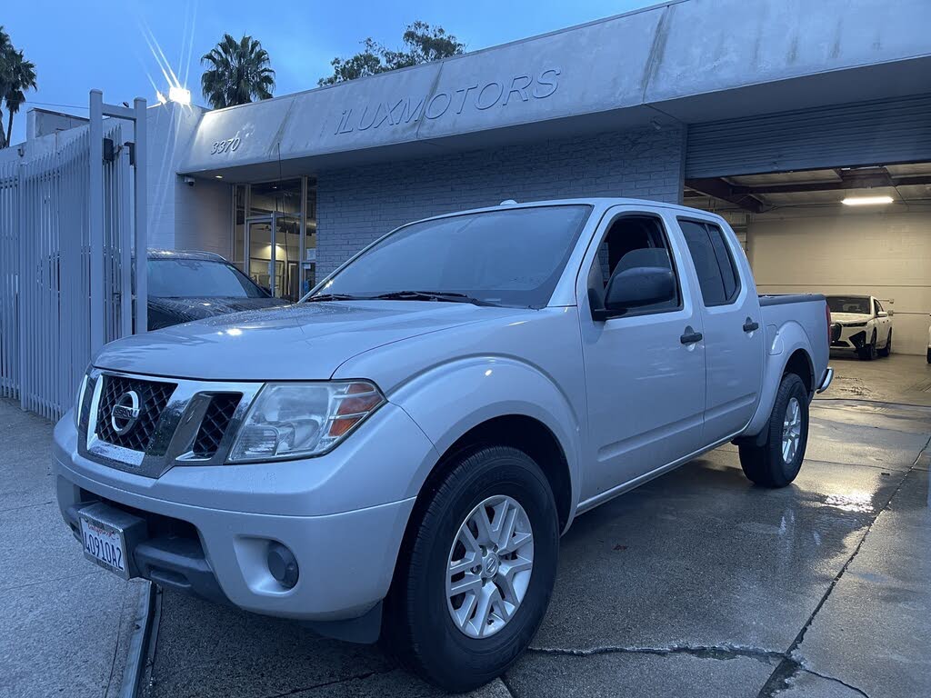 2016 Nissan Frontier SV Crew Cab