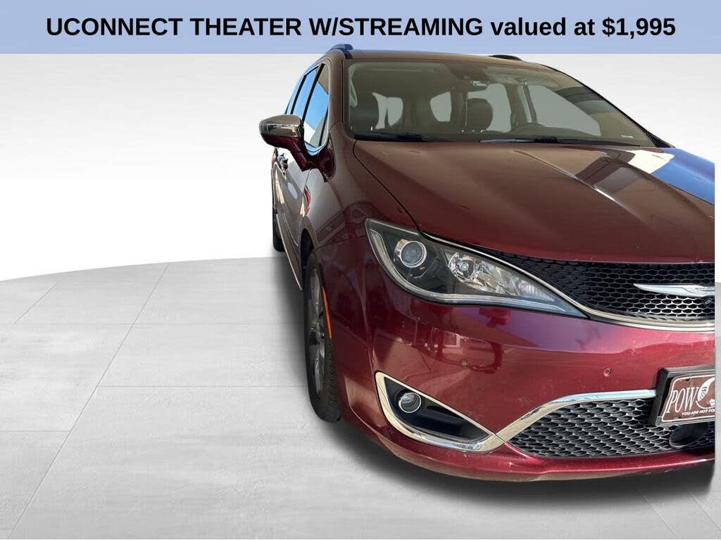 2018 Chrysler Pacifica Limited FWD