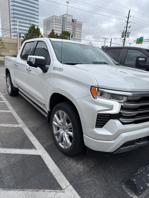 2024 Chevrolet Silverado 1500 High Country Crew Cab 4WD