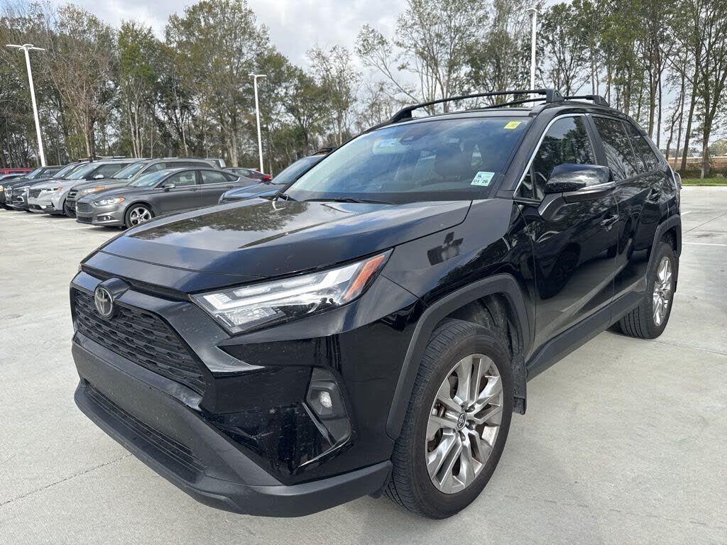 2024 Toyota RAV4 XLE Premium FWD