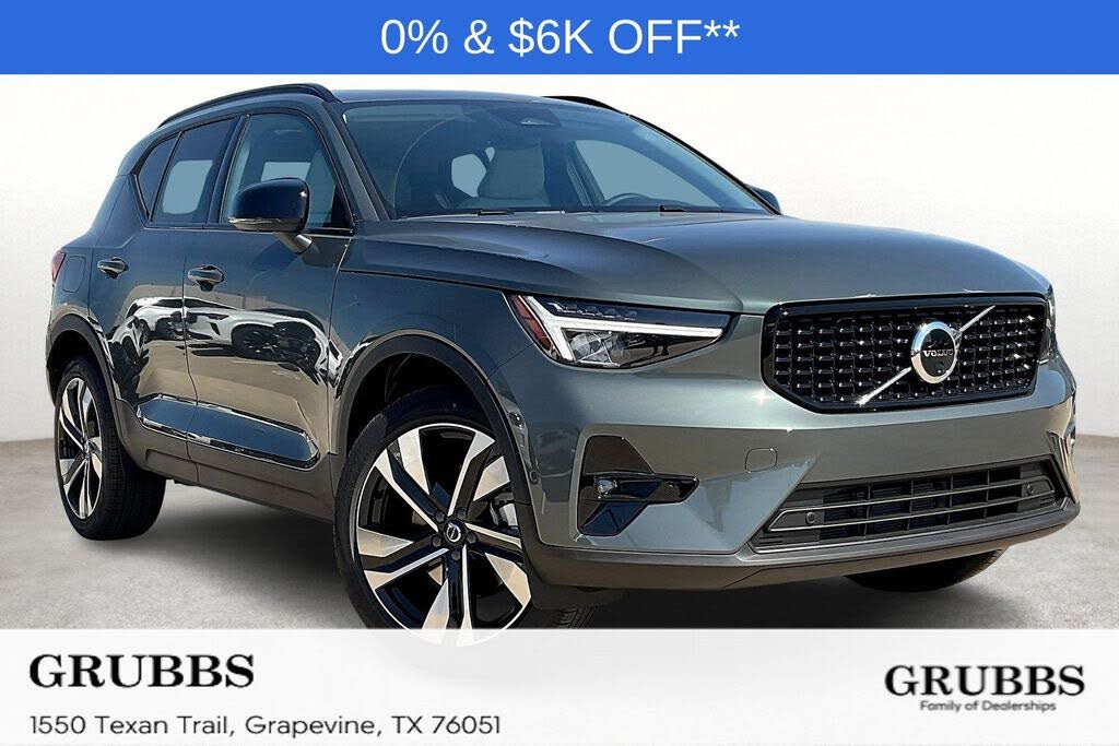 2026 Volvo XC40 B4 Plus FWD
