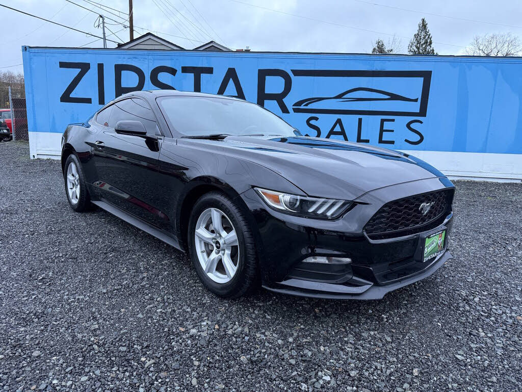 2015 Ford Mustang V6 Coupe RWD