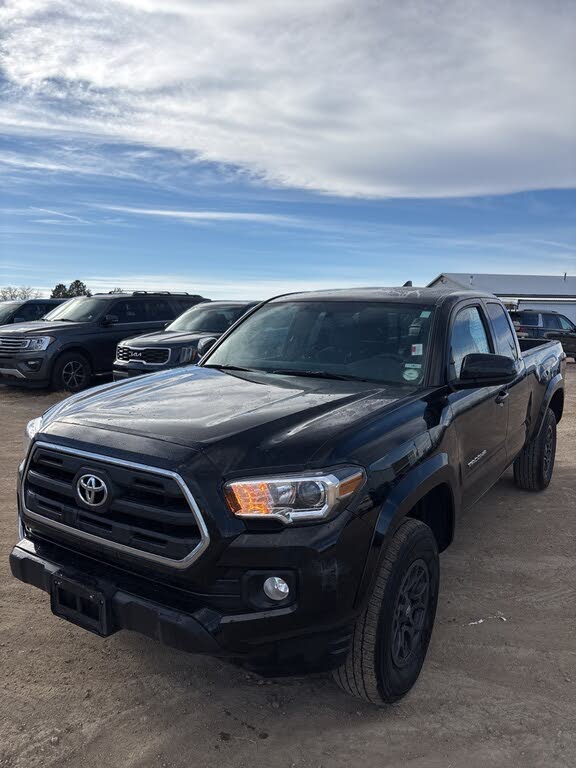 2017 Toyota Tacoma SR5 V6 Access Cab 4WD