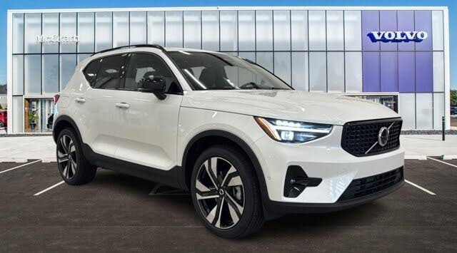 2026 Volvo XC40 B5 Ultra AWD