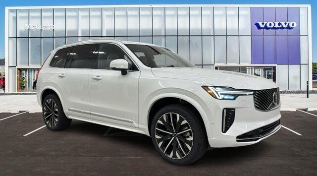 2026 Volvo XC90 B6 Plus 7-Passenger AWD