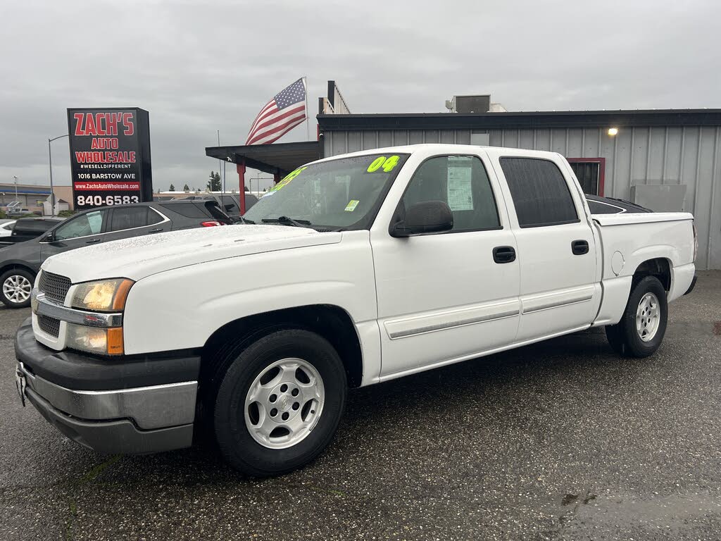 2004 Chevrolet Silverado 1500 LS Crew Cab RWD