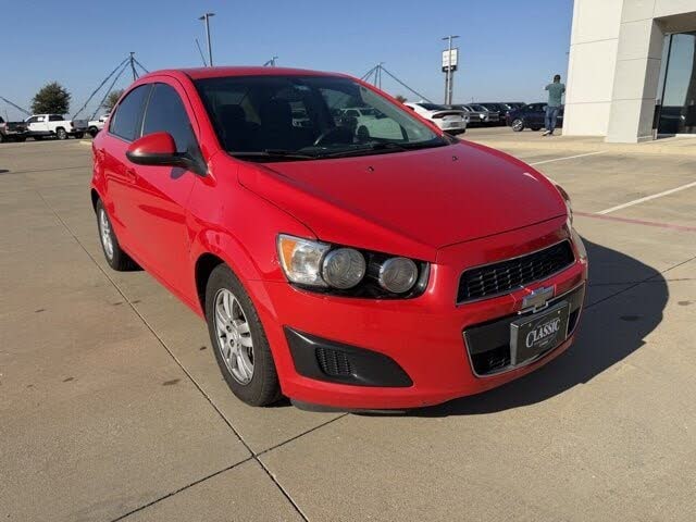 2016 Chevrolet Sonic LT Sedan FWD
