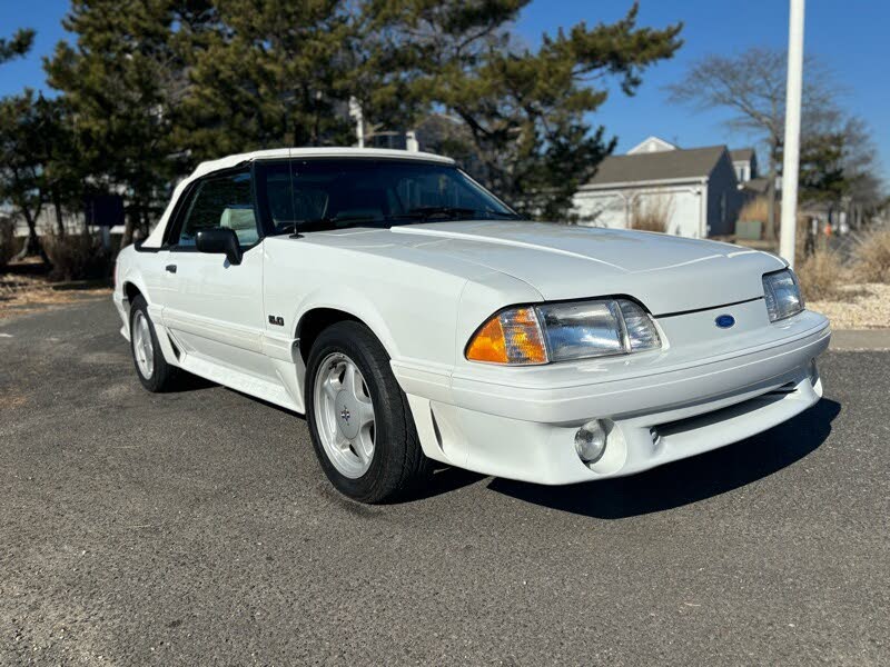 1992 Ford Mustang GT Convertible RWD