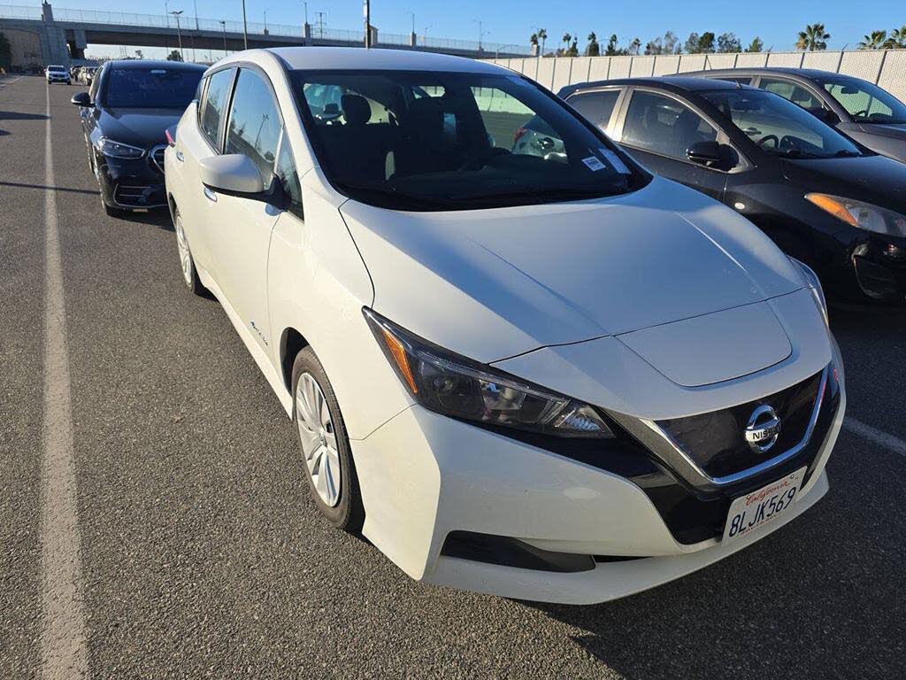 2019 Nissan LEAF S FWD