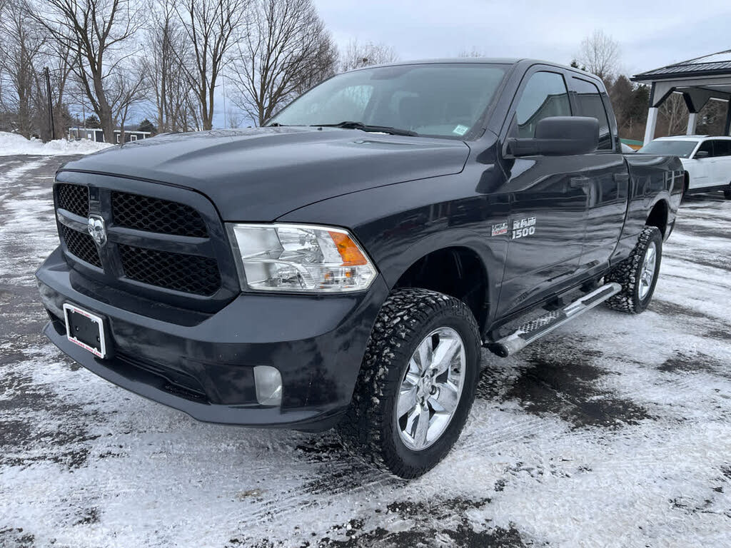 2018 RAM 1500 Express Quad Cab 4WD