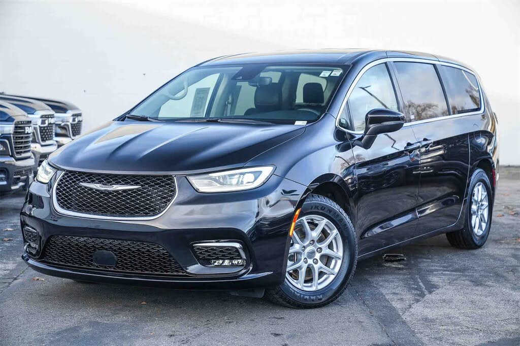 2023 Chrysler Pacifica Touring L FWD