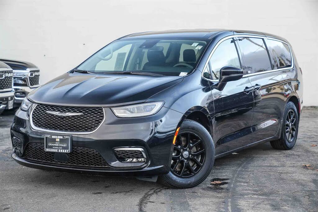 2023 Chrysler Pacifica Touring L FWD