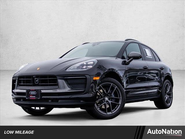 2026 Porsche Macan T AWD