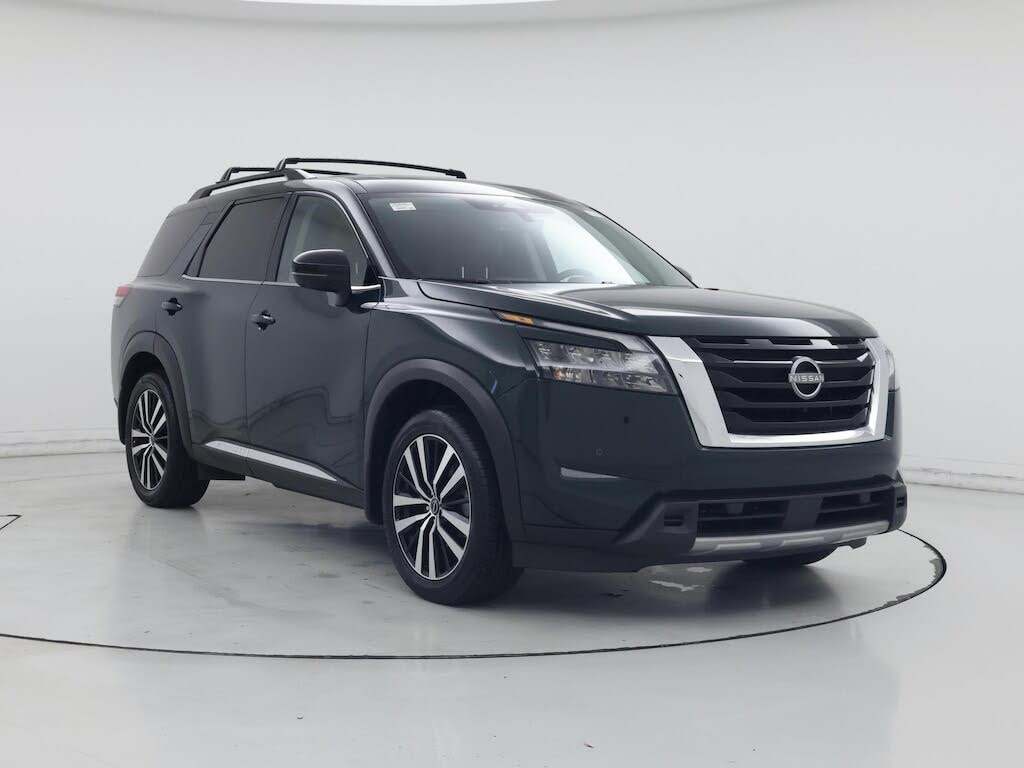 2025 Nissan Pathfinder Platinum FWD