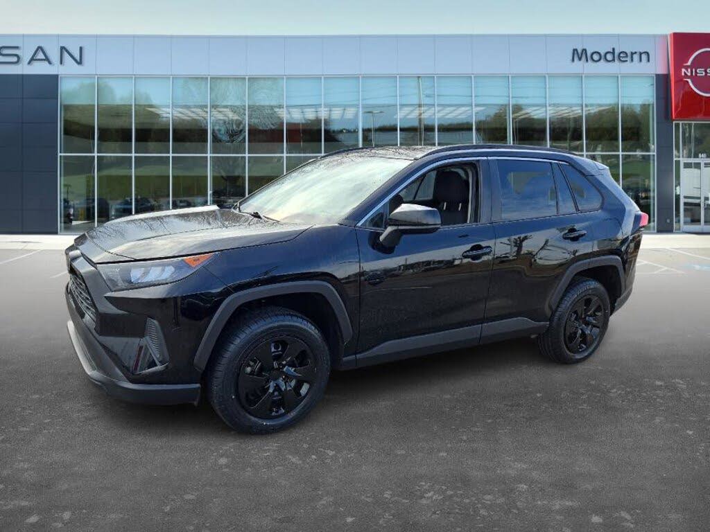 2020 Toyota RAV4 LE FWD