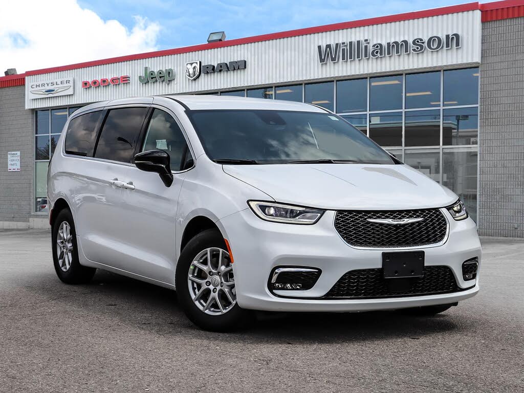 Chrysler Pacifica Select FWD 2026