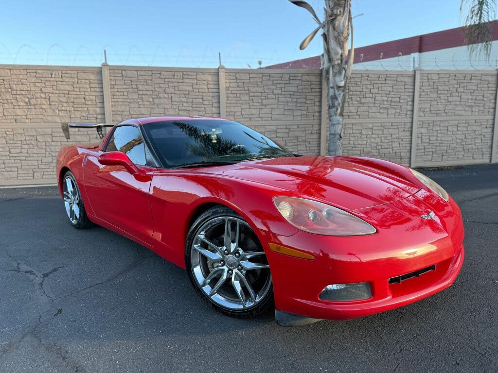 2005 Chevrolet Corvette Coupe RWD