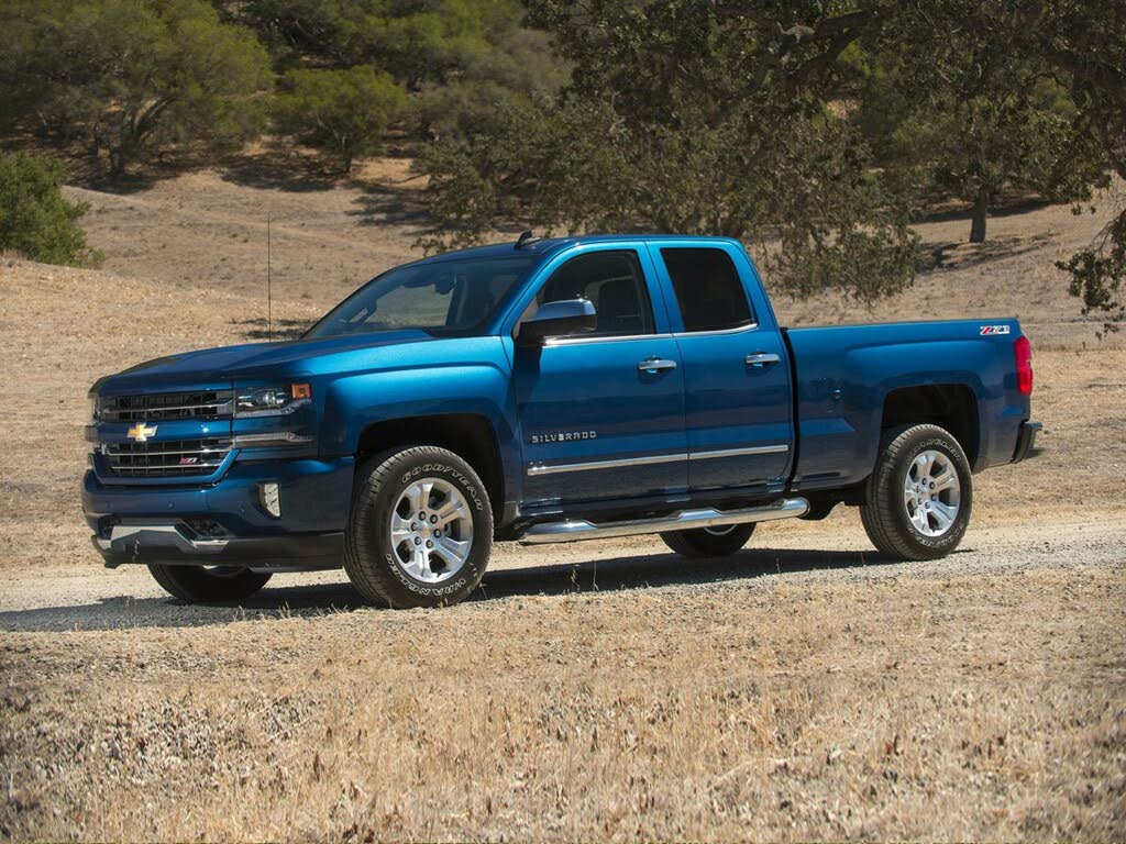 2017 Chevrolet Silverado 1500 Custom Double Cab 4WD