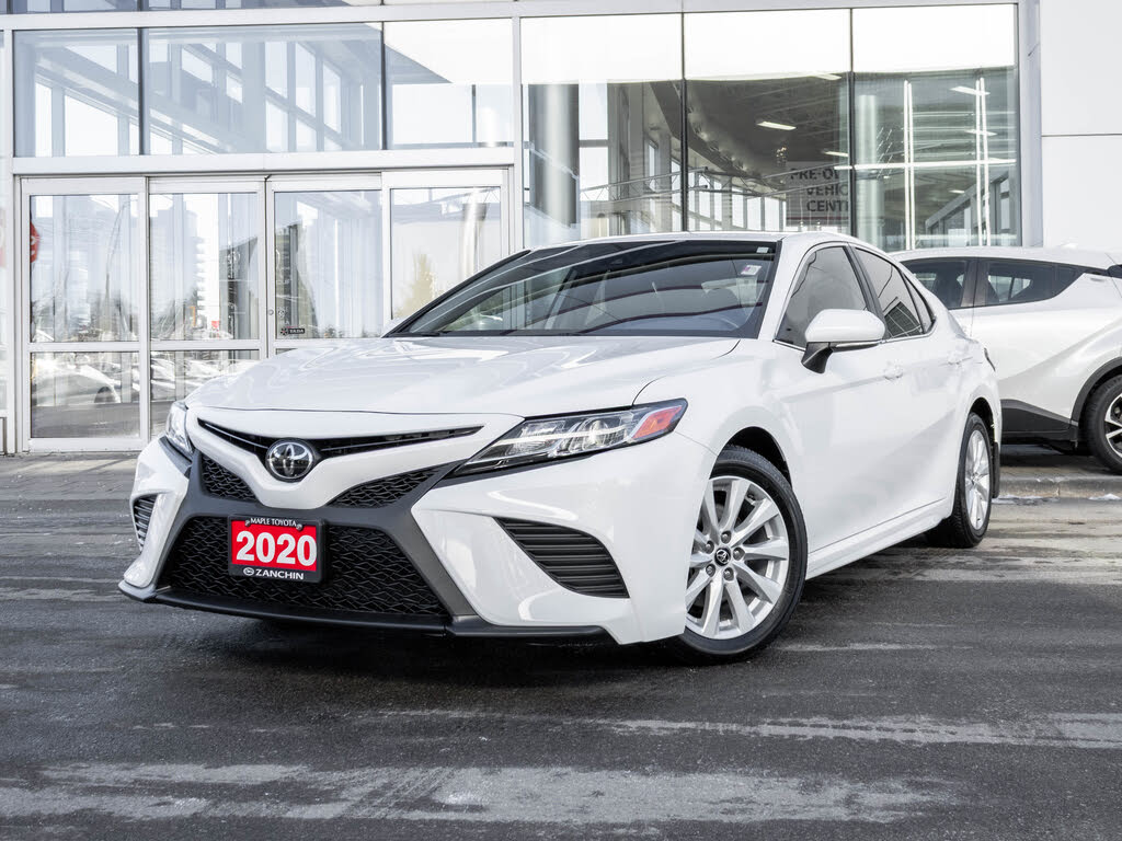 2020 Toyota Camry SE FWD