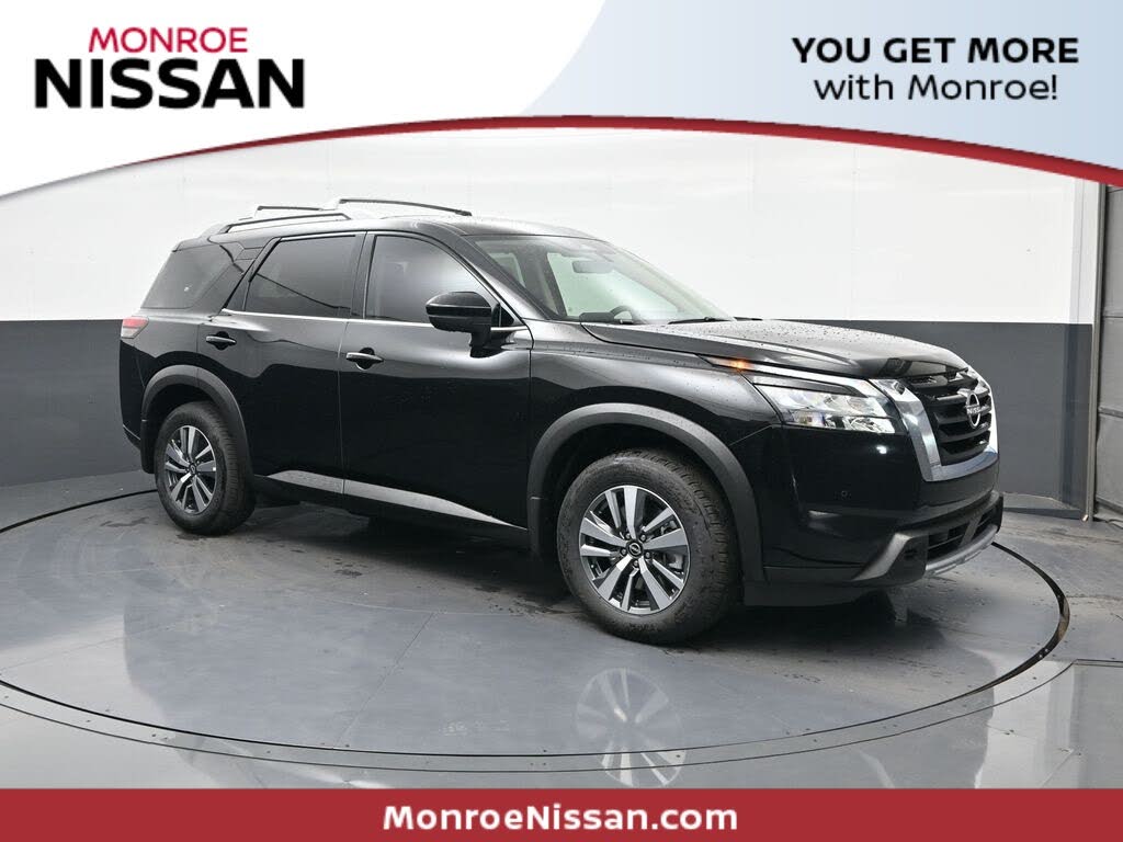 2025 Nissan Pathfinder SL FWD