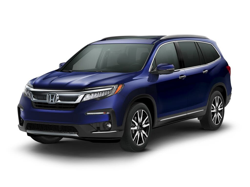 2020 Honda Pilot Touring FWD with Rear Captain's Chairs