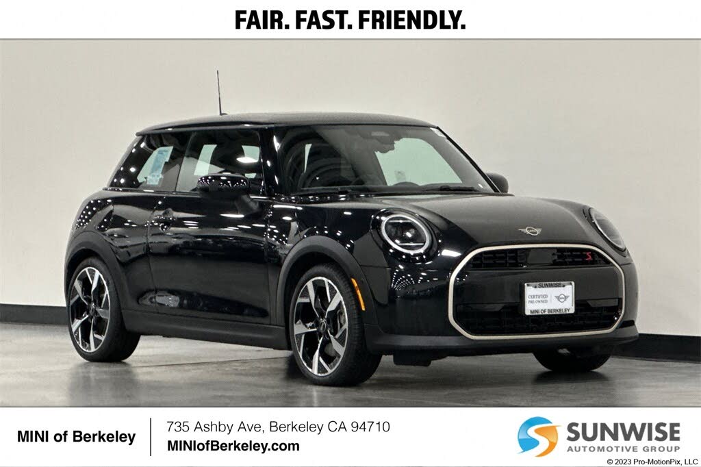 2025 MINI Cooper S Signature Trim 2-door Hatchback