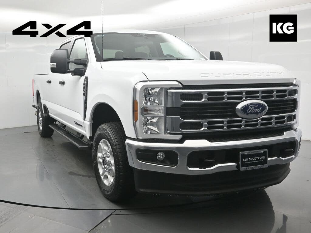 2026 Ford F-250 Super Duty XLT Crew Cab 4WD