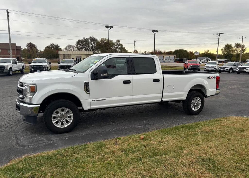 2022 Ford F-350 Super Duty XLT Crew Cab 4WD