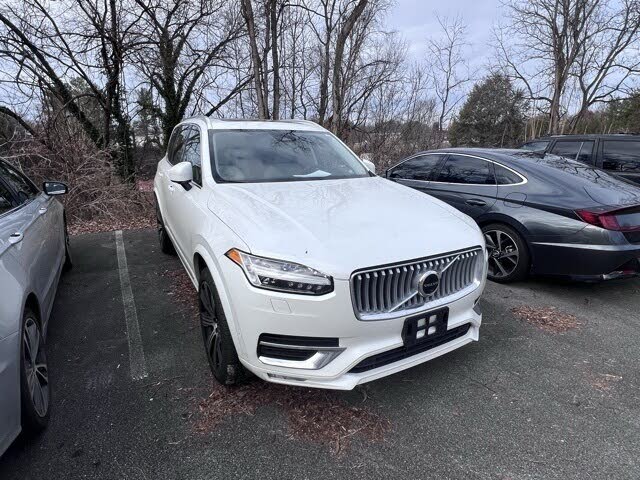 2025 Volvo XC90 B5 Plus Bright Theme AWD