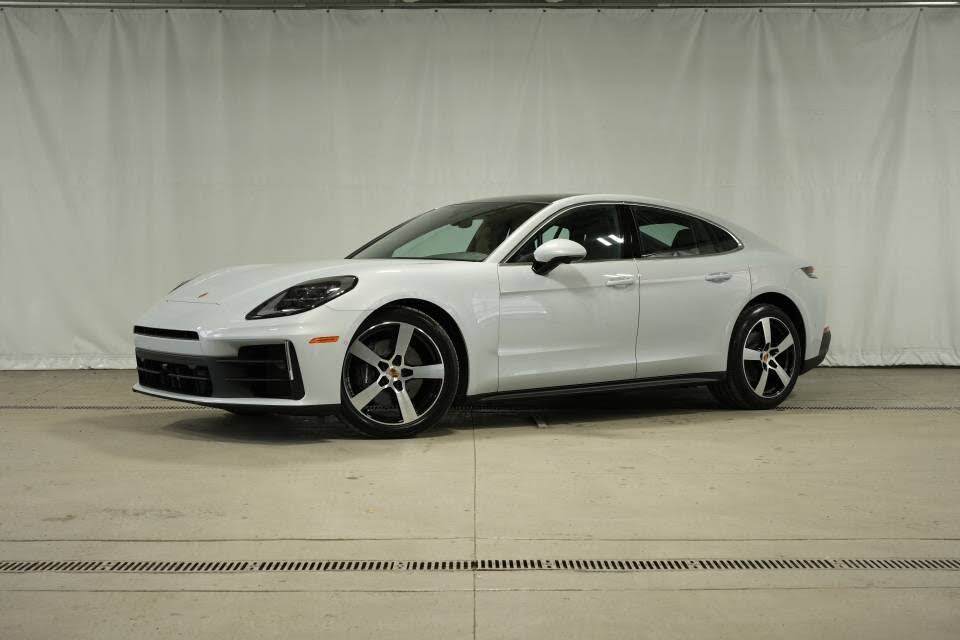 2025 Porsche Panamera 4 AWD