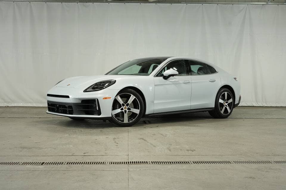 2025 Porsche Panamera 4 AWD