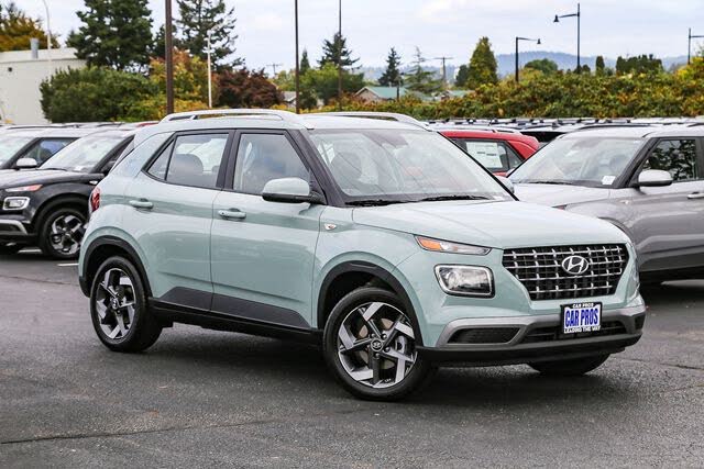 2026 Hyundai Venue SEL FWD