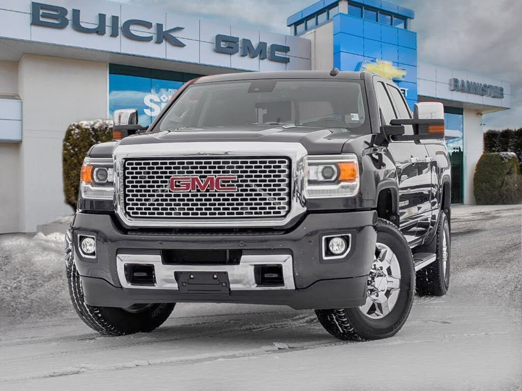 2016 GMC Sierra 3500HD Denali Crew Cab LB DRW 4WD