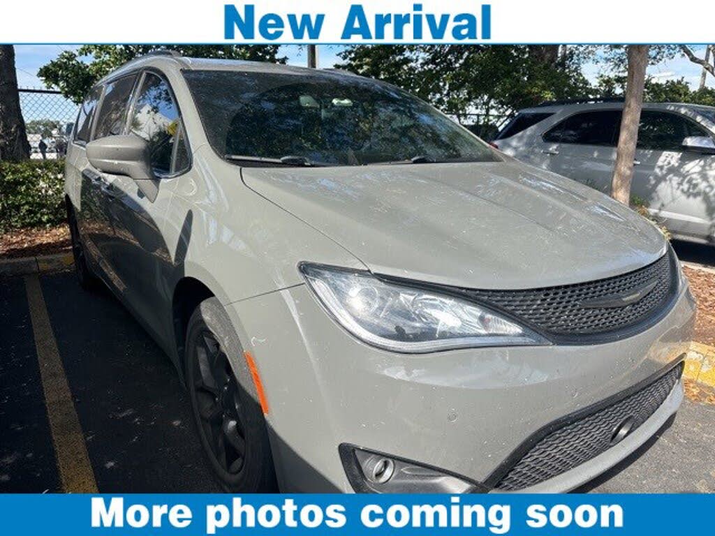 2020 Chrysler Pacifica Touring L Plus FWD