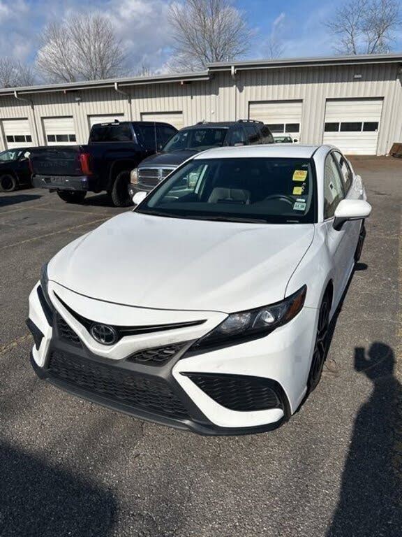 2024 Toyota Camry SE AWD