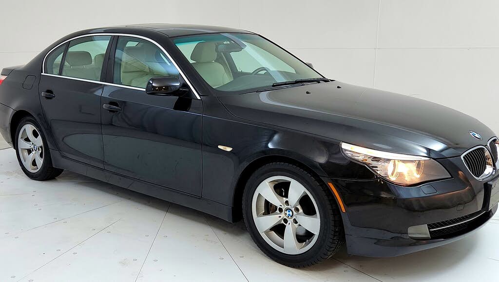 2008 BMW 5 Series 528i Sedan RWD