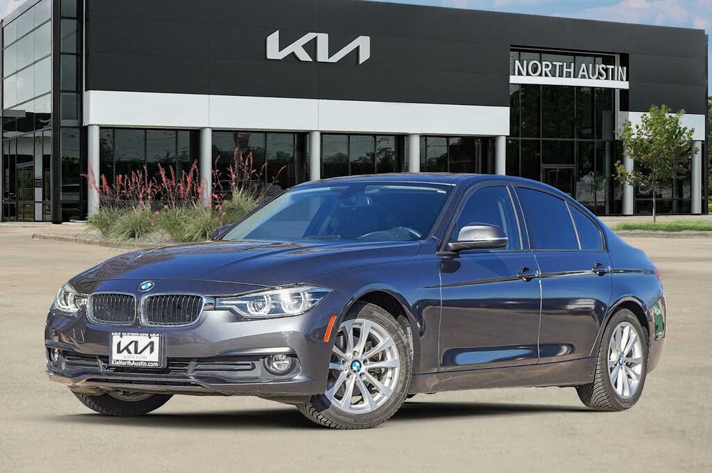 2018 BMW 3 Series 320i Sedan RWD