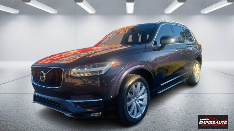 2016 Volvo XC90 T6 Momentum AWD