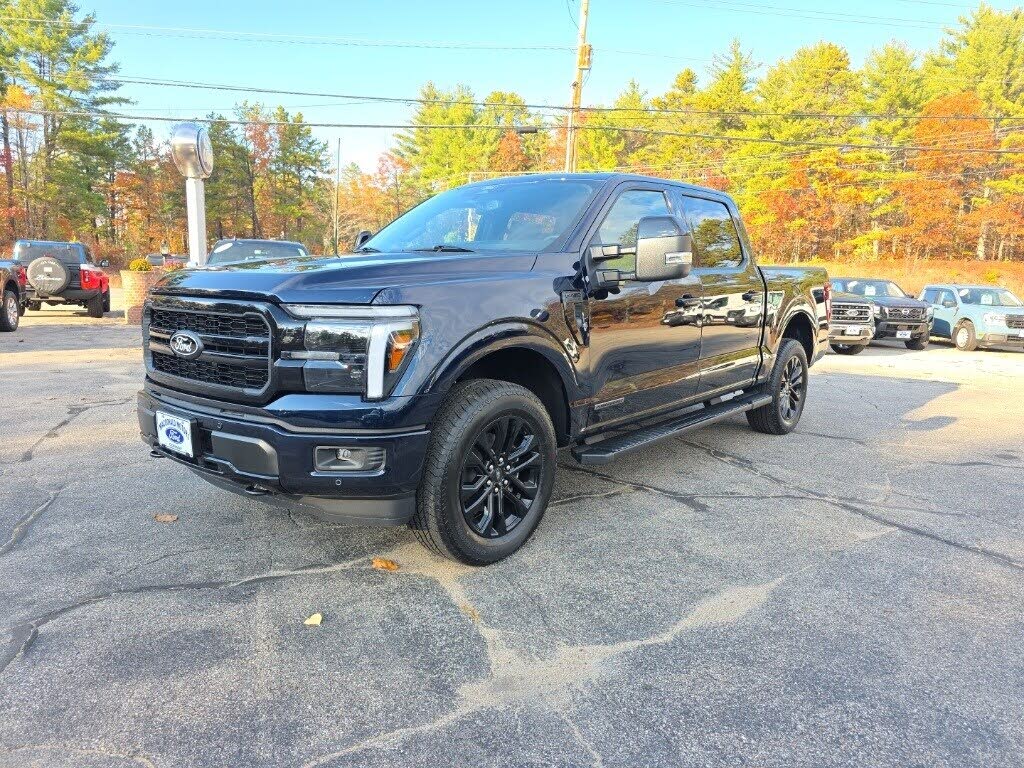 2025 Ford F-150 Lariat SuperCrew 4WD