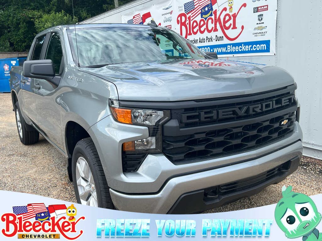 2026 Chevrolet Silverado 1500 Custom Crew Cab 4WD