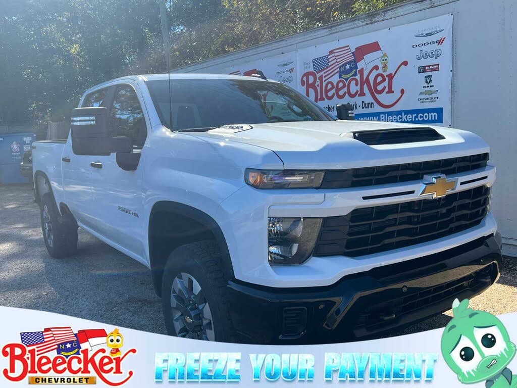 2026 Chevrolet Silverado 2500HD Custom Crew Cab 4WD