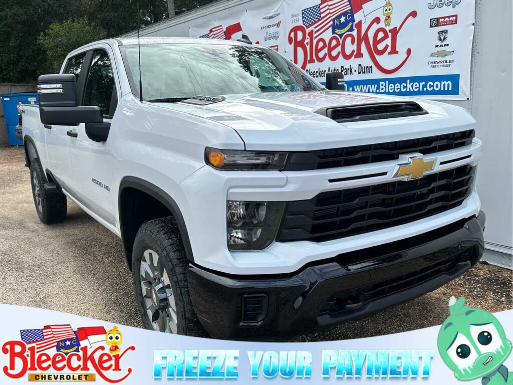 2026 Chevrolet Silverado 2500HD Custom Crew Cab 4WD