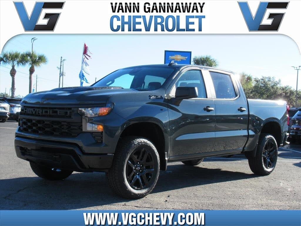 2026 Chevrolet Silverado 1500 Custom Trail Boss Crew Cab 4WD